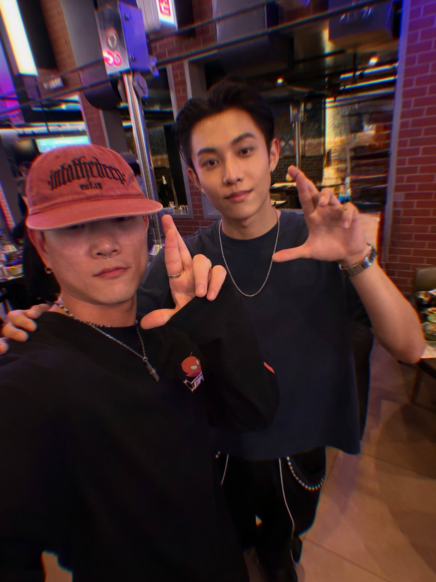 ryulngshot4sho's tweet photo. 📸 bboyheady instagram update with lngshot  #롱샷 https://t.co/pNJaLok8Lk