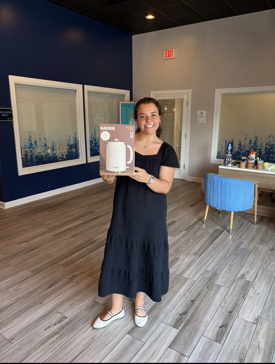 Aspire349's tweet photo. Win it Wednesday! 🎉 Like &amp; tag a friend below for a chance to win! 🏆

#aspire349 #studentliving #uncw #cfcc #Giveaway #WinItWednesday https://t.co/uLQilseCcD
