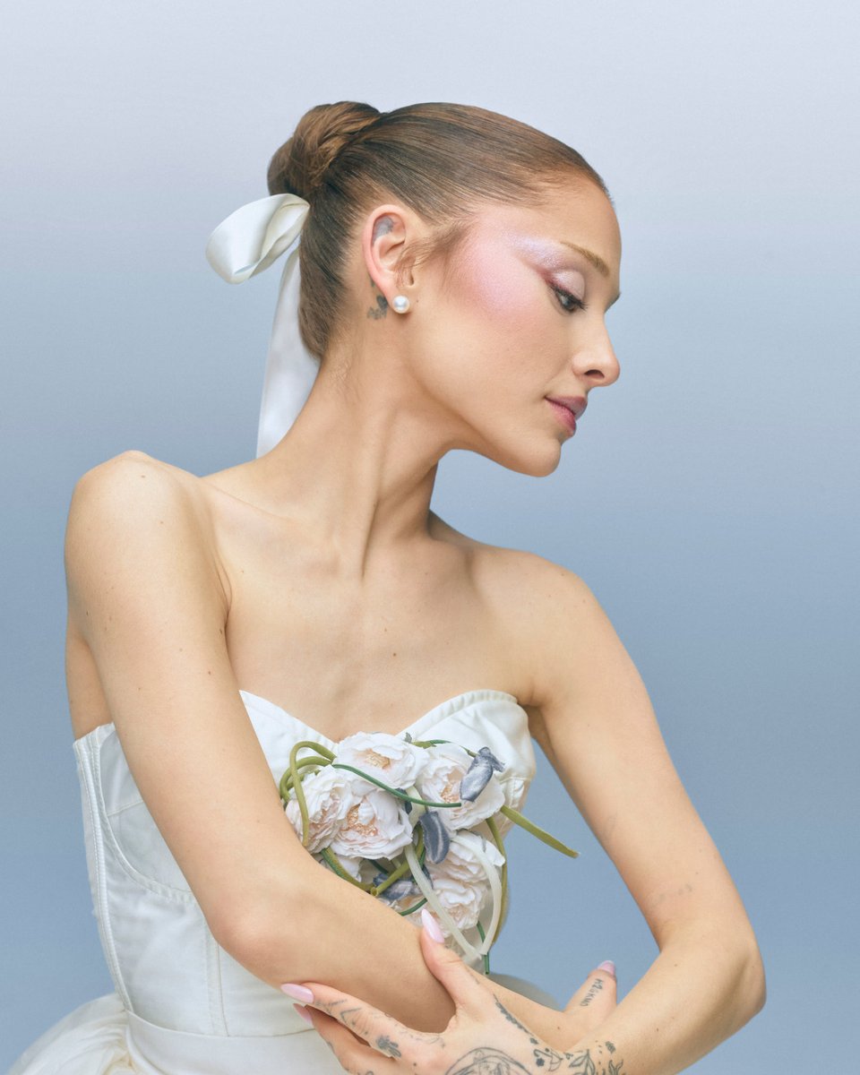 rembeauty's tweet photo. beauty en pointe. available now at https://t.co/DzWCO4JdGw ₊˚⊹♡
now live on https://t.co/DzWCO4JdGw
10.2 @bootsuk
10.4 @ultabeauty
10.4 @shoppersbeauty
10.5 @sephora eu https://t.co/eCAmj0Cay9