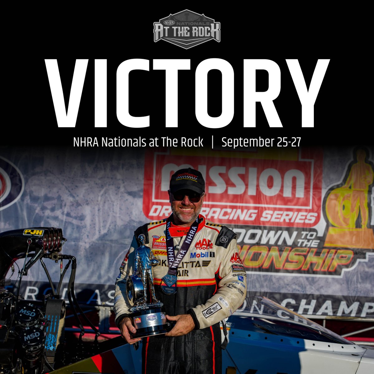 SealMasterNet's tweet photo. Three straight wins for @ShawnLangdon333 🏆

Another huge weekend for @TeamKalitta as Shawn raced to victory at the #NHRA Nationals at The Rock!

The win puts Shawn No. 1 in the Top Fuel standings and gives Team Kalitta an incredible 12 victories through 16 races this season. The Countdown is heating up! 🏁 #TeamKalitta