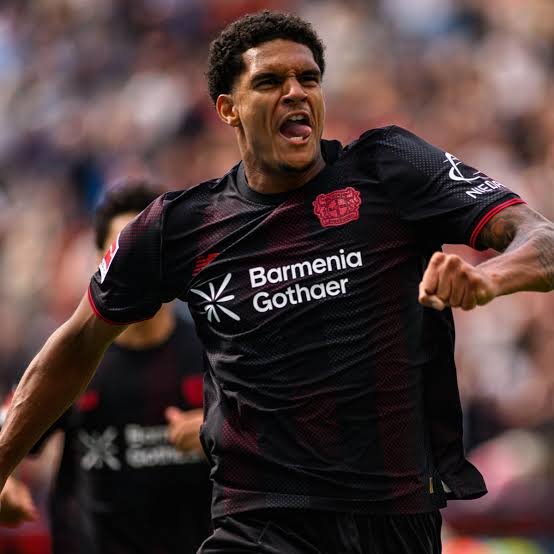 DailyFootyTakes's tweet photo. Liverpool sold Jarell Quansah to Leverkusen for £35m.

Now, Arsenal just had a £55.5m (€65m) bid REJECTED for him, while Real Madrid and Chelsea circle around.

Meanwhile, reports reveal Liverpool internally regret letting him go in the first place...

Selling him might go down as one of their worst transfer decisions in recent years.