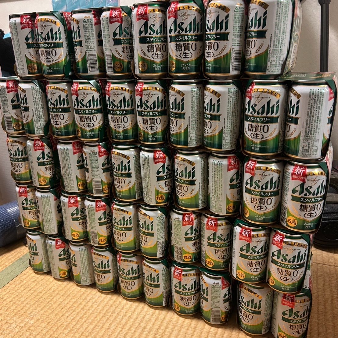 kanami19840703's tweet photo. 明日から値上がりだからってあんた
#発泡酒買いだめ　#二万円　#まぁ私が買ってきてと頼んだんだけどね　#お使いありがと https://t.co/j9P8FzomNU