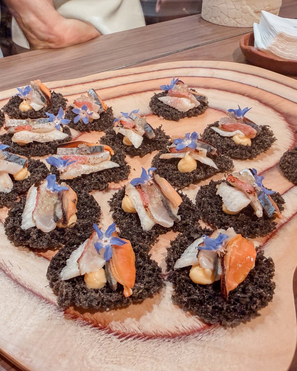 AgroBank_CABK's tweet photo. ¿Qué está pasando en la gastronomía y hacia dónde se dirige el sector?

En Taste 1973, compartimos una jornada junto a @bculinary para reflexionar sobre la evolución y el futuro del sector, con ponencias, showcooking y una entrevista a Diego Schattenhofer.

#GastroXperiencie https://t.co/9kq51SoqcR