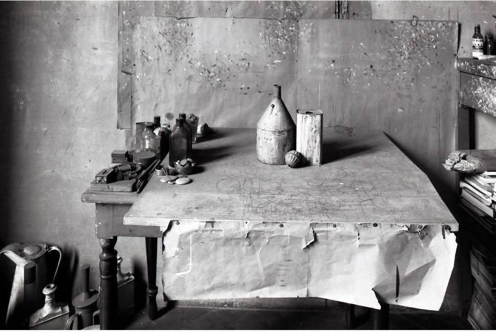 tittiscotti's tweet photo. Lo studio di Giorgio Morandi
📷 Gianni Berengo Gardin https://t.co/JdAaOTr5Cj
