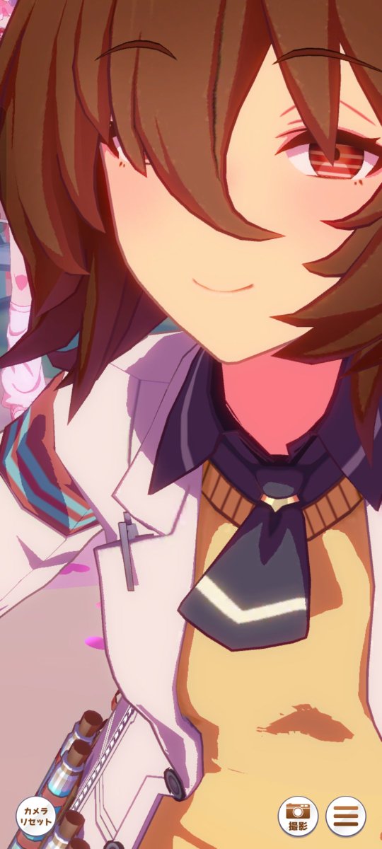 chocoleyt_1's tweet photo. Has anyone noticed that cute pen she hangs on her coat #cornplating https://t.co/dBIcDRJ3eh