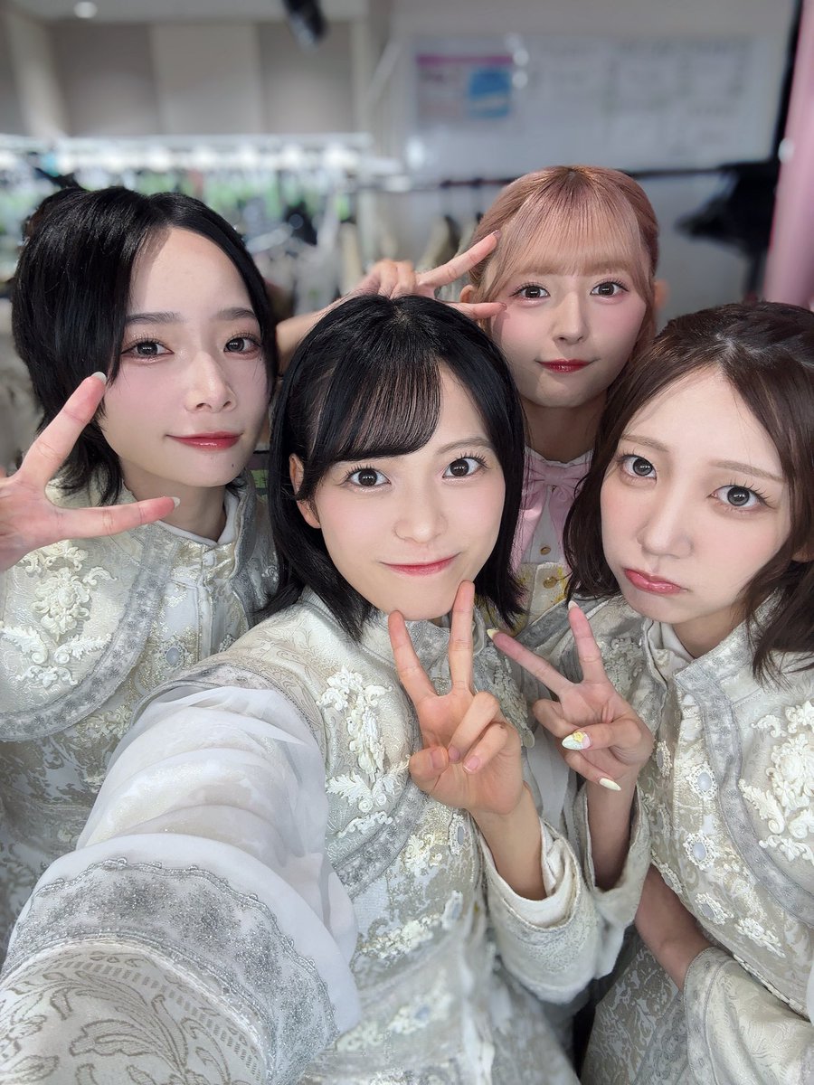 saechan_akb48's tweet photo. 「ここからだ」公演
ありがとうございました💎🤍

コンサート明け初の公演！
本当に楽しすぎてあっという間でした！！

楽曲の歌詞、メンバーの表情、
みなさんの声援やあたたかい眼差し、
全てが沁みました… ありがとう🥹 https://t.co/VzK9Bo41Gj
