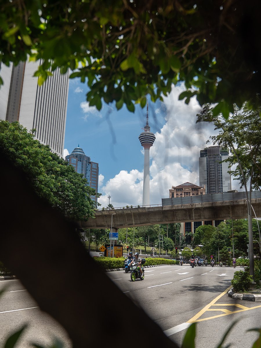 HaasF1Team's tweet photo. Malaysia, it's good to be back 👋🇲🇾

#HaasF1 #F1 #BahrainGP https://t.co/siBLkOnMWn