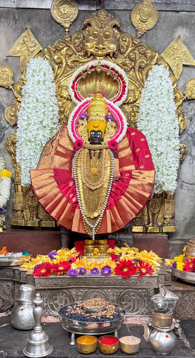 NarayanGambhir's tweet photo. Today’s Alankar Pooja #Mahalakshmi#Ambabai#🙏🏻 https://t.co/90NNY3n68j