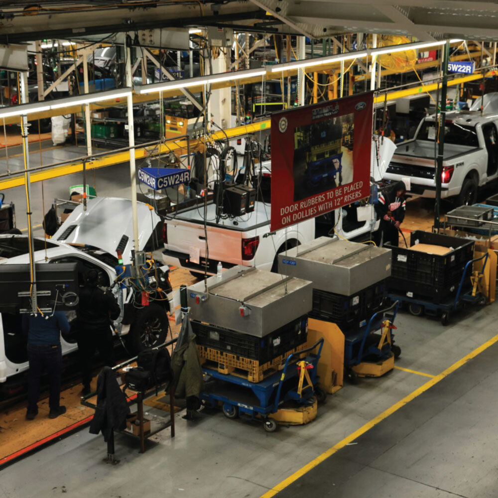 dscc's tweet photo. NEW: Mike Rogers repeatedly claimed that he previously worked on an automobile assembly line — a claim that now appears to be false. https://t.co/eJULWtlVLB