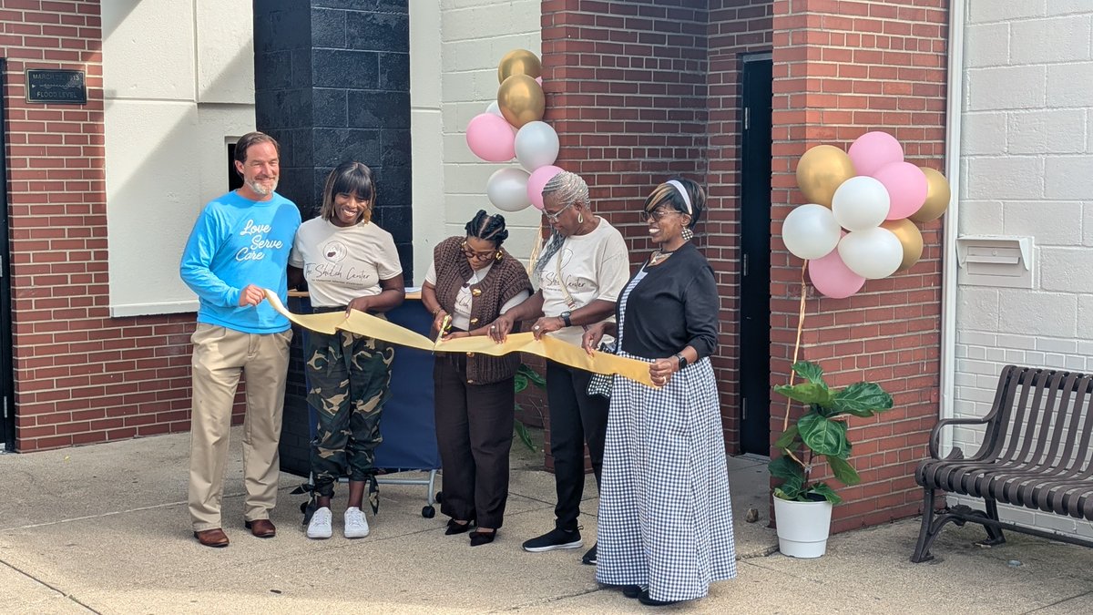bi3cincinnati's tweet photo. A new space for mothers to feel seen, supported and connected is open in Hamilton! 💜
We were proud to celebrate the ribbon-cutting of The Shiloh Center for Maternal Mental Wellness at the Booker T. Washington Community Center. i#MaternalWellness #HamiltonOhio #bi3Fund https://t.co/25lF5tKtdf