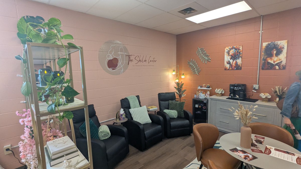 bi3cincinnati's tweet photo. A new space for mothers to feel seen, supported and connected is open in Hamilton! 💜
We were proud to celebrate the ribbon-cutting of The Shiloh Center for Maternal Mental Wellness at the Booker T. Washington Community Center. i#MaternalWellness #HamiltonOhio #bi3Fund https://t.co/25lF5tKtdf
