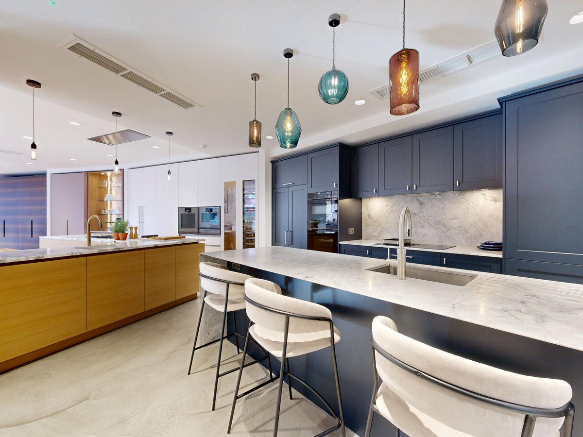 360ViewCreators's tweet photo. Explore Roundhouse Cambridge through our Google virtual tour. A first look inside the kitchen showroom before visiting.

Want customers to explore your showroom too?

https://t.co/iyHFpAD5fm

#ShowroomDesign #GoogleVirtualTour #360Photography #360view https://t.co/d80BCeAboc