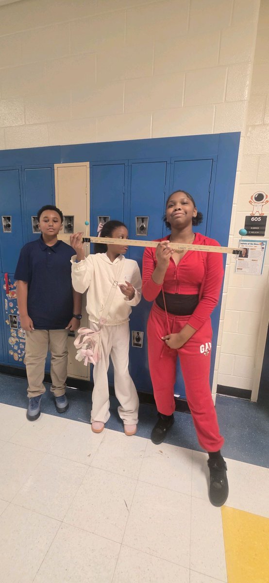 ELM_HCS's tweet photo. Students are learning about solar and lunar eclipses and these were the 1st set of students to figure it out by themselves how to create a model of an eclipse!#ScienceClass #HandsOnLearning 💛🦅💙 @PrincipalHolsey @HCS_ScienceDept @elmspto @istaypersistent https://t.co/4ZizmPUolh