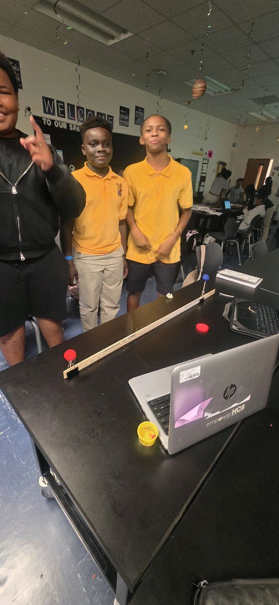 ELM_HCS's tweet photo. Students are learning about solar and lunar eclipses and these were the 1st set of students to figure it out by themselves how to create a model of an eclipse!#ScienceClass #HandsOnLearning 💛🦅💙 @PrincipalHolsey @HCS_ScienceDept @elmspto @istaypersistent https://t.co/4ZizmPUolh