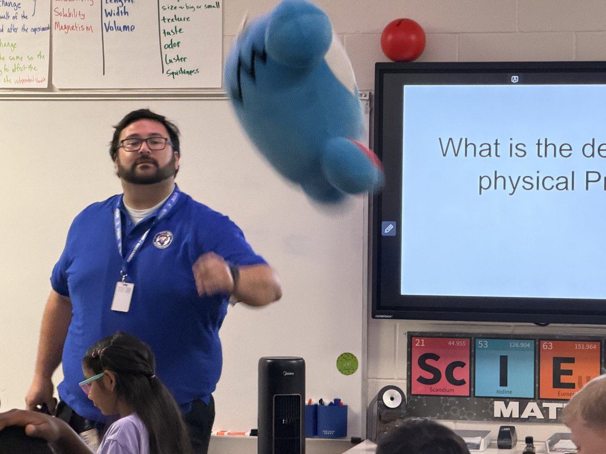 DrSDHoward's tweet photo. Vocabulary cards, excellent checking for understanding with 100% participation and all on the hook, and a culture of excellence in Mr. Williamsons classroom at @JLPioneers. Also, one of our own @Midland_ISD alumni impacting students as a teacher. ❤️🤍💙 https://t.co/vQNCNUmmnz