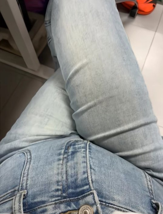 branch_hos17409's tweet photo. 憋满→排空
这个视角拍真的跟怀孕了一样哈哈哈（超级性感!!!）
两个多月的排泄管理也是成功扩容到了1500超有成就感!!!
#憋尿 #憋尿调教  #憋尿任务  #憋尿控制  #憋尿play  #漏尿 #les #羞耻 #放尿 https://t.co/tT8ni9GSio