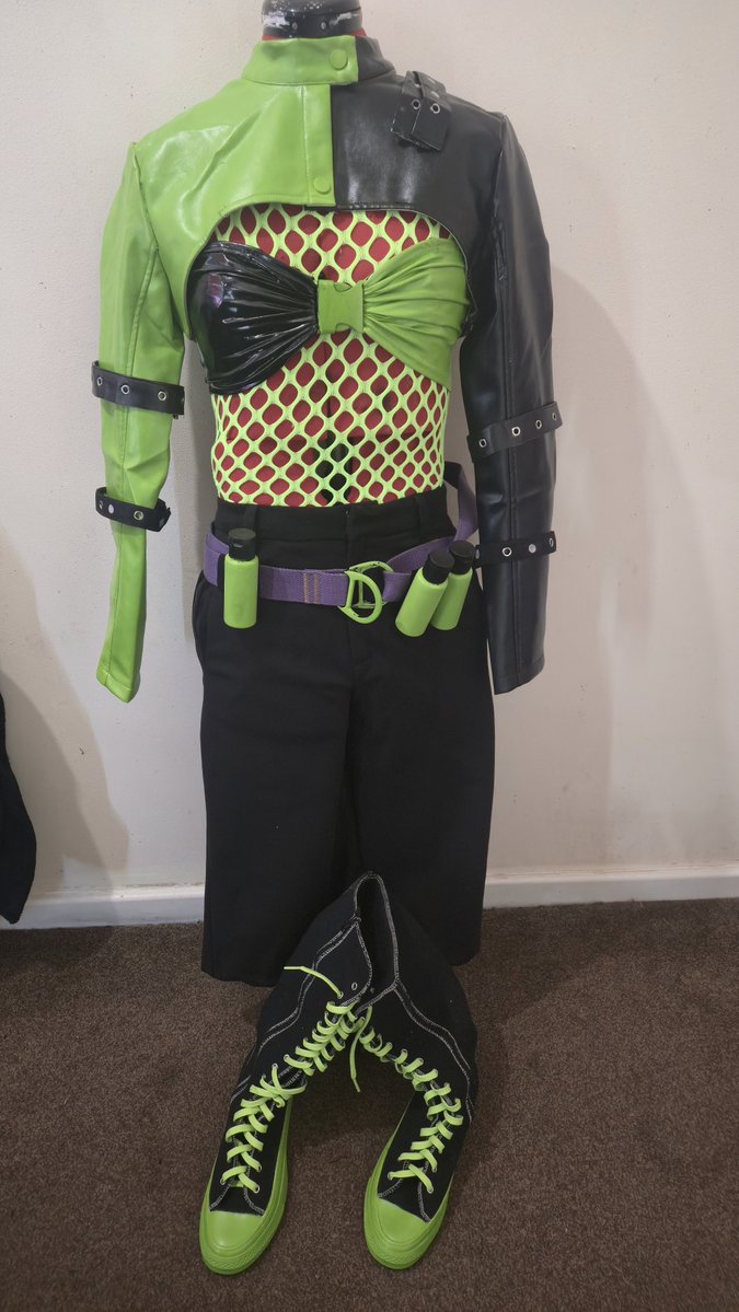 emzy_leigh's tweet photo. She is coming together @justdancegame I'm just a girl cosplay!!! https://t.co/4x0AWKQ5gj