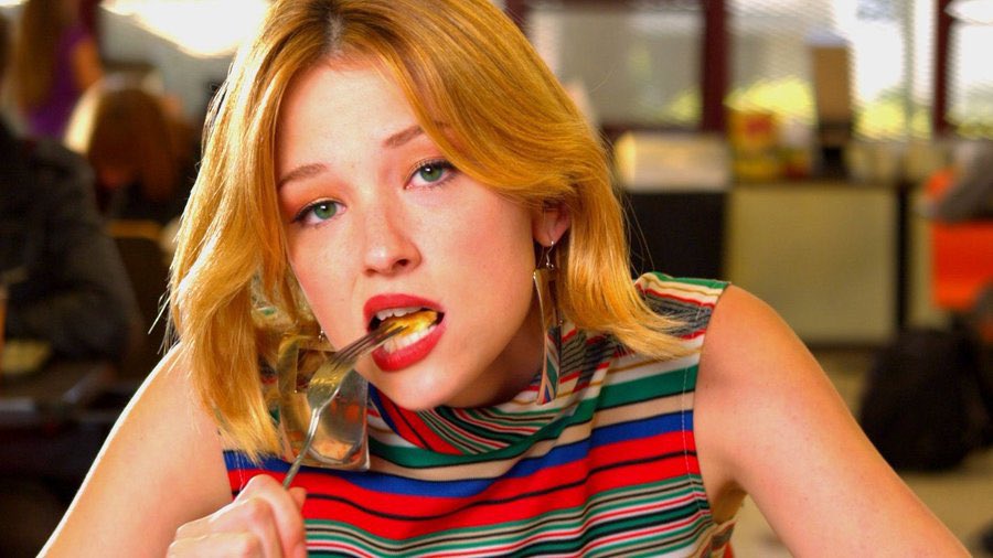 adonowing's tweet photo. Kaboom (2010) dir. Gregg Araki https://t.co/fH5ykw2wnK