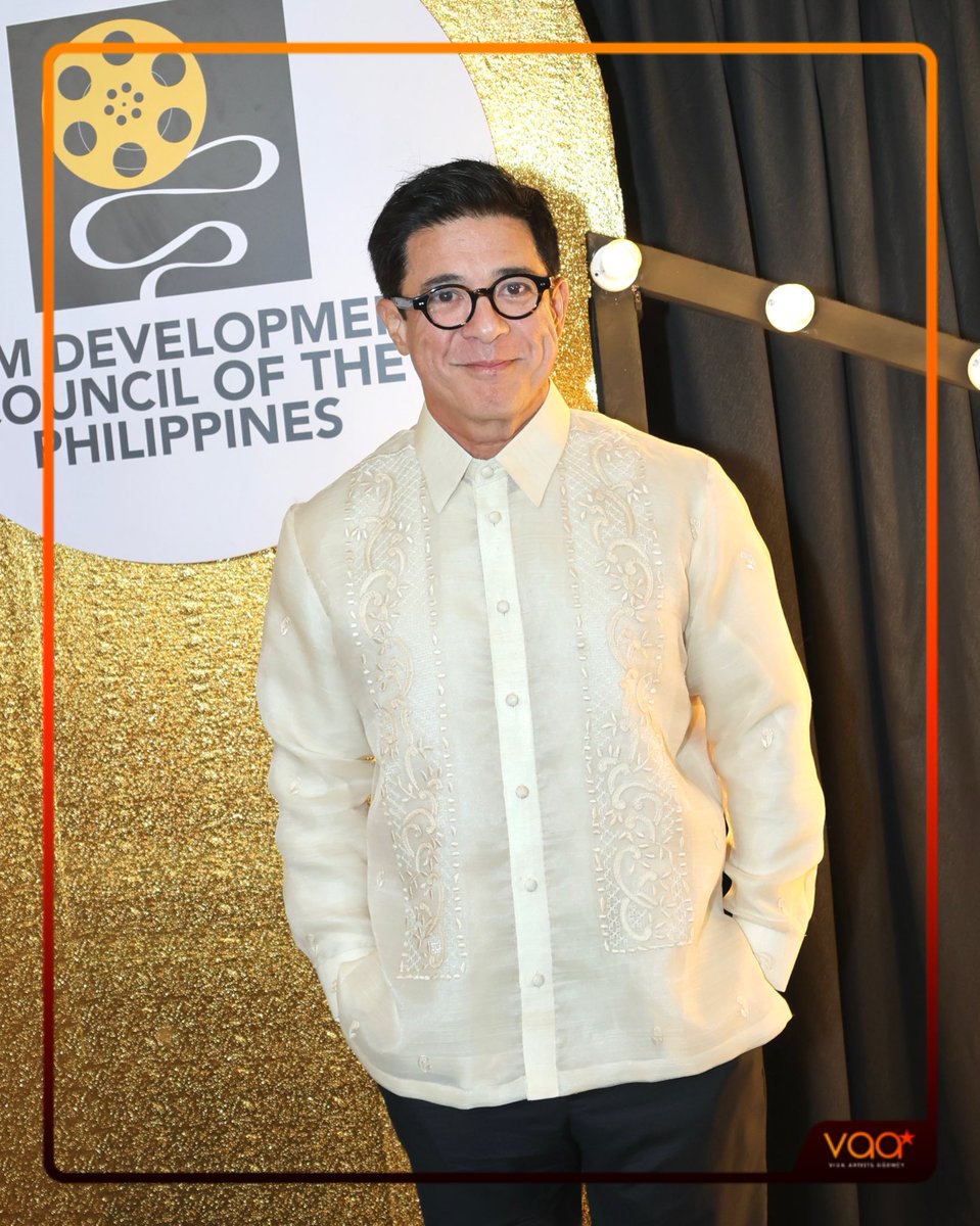VivaArtists_'s tweet photo. LOOK: Aga Muhlach at the PFIM 2026 Closing Ceremony by the Film Development Council of the Philippines (FDCP)! ✨
He presented the Lifetime Achievement Award of Boss Vic tonight. 🙌🏻
#AgaMuhlach #VAA https://t.co/4UYNX07Ip6