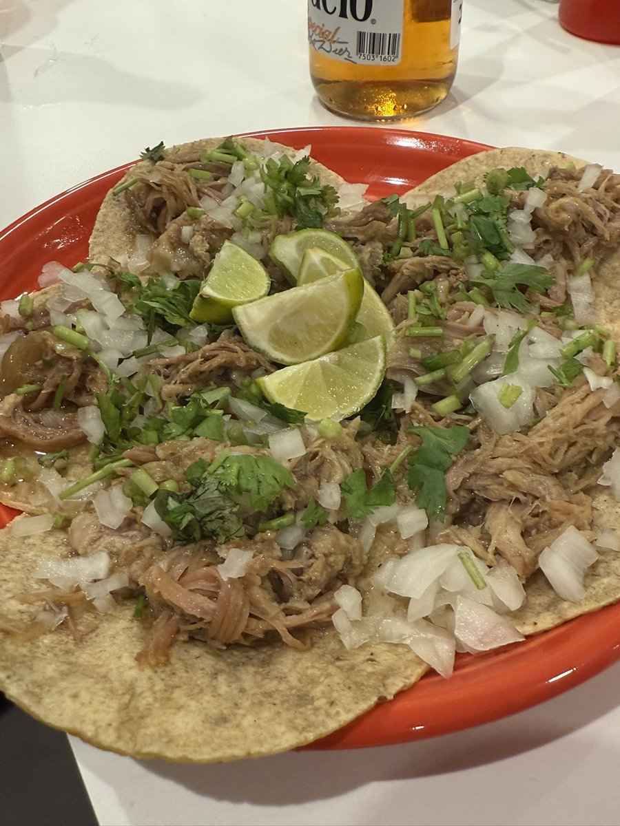 aknr199x's tweet photo. death tacos https://t.co/oTtgN4bKGA