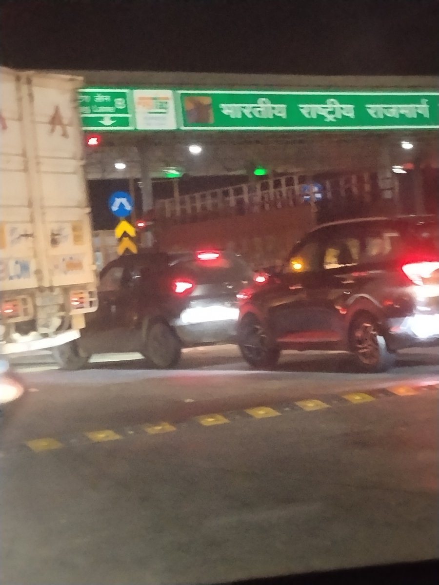 rohtas_narwar's tweet photo. @cmohry @PMOIndia @nitin_gadkari this toll plaza nightmare on del- mum express way gurgaon to fbd ghanroj and other one is ok no idea wat special technology  v r using on this plaza taking 10-15 min every day whether it's morning or evening y not nhai look into this https://t.co/vfLLqqH3jm