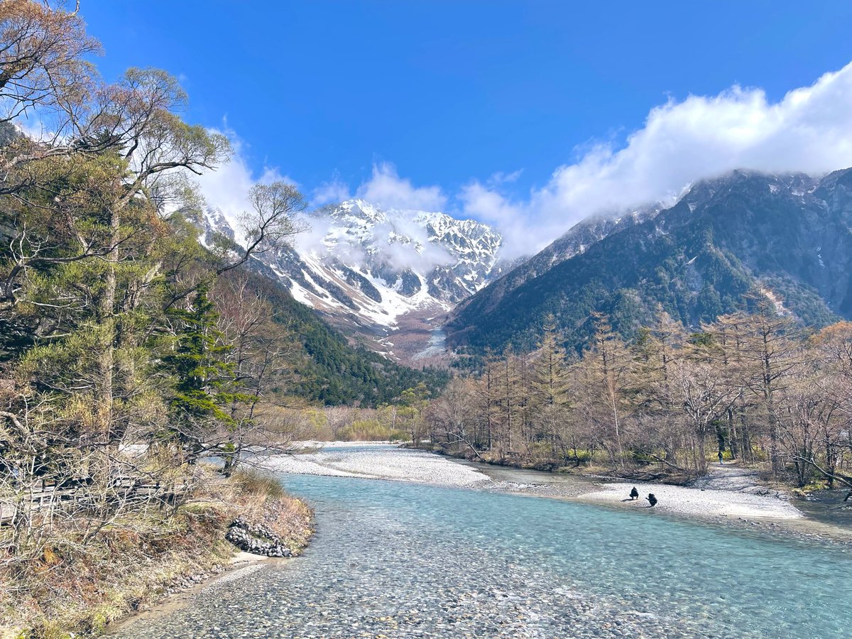 transeporter08's tweet photo. 森下さんが福島県にご出張。
新しい環境、職場というのは大変です。
ただ森下さんには国会議員になられる前から培ってきた、知識と経験の土台があります。
ここは本当に大きな強み。
地元の皆様からの大きな期待を感じます。
「人間は、自分が期待されていると思う通りの人間になる」
ゲーテ https://t.co/y9IpVSut65