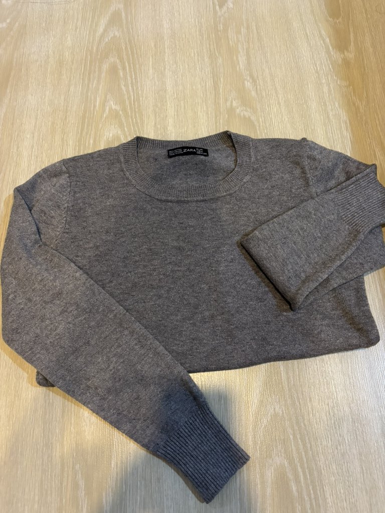iamnotperfctgal's tweet photo. cardigan zara 100 https://t.co/bSee4PW4fS