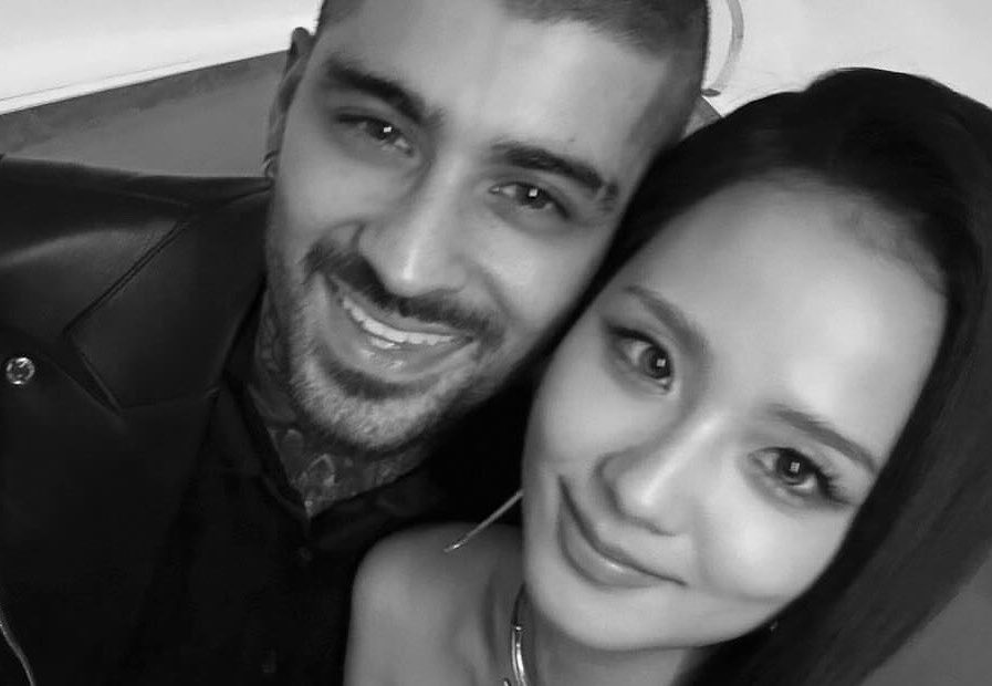 blckpinkpic's tweet photo. jisoo and zayn https://t.co/rx24Eqz0Xw