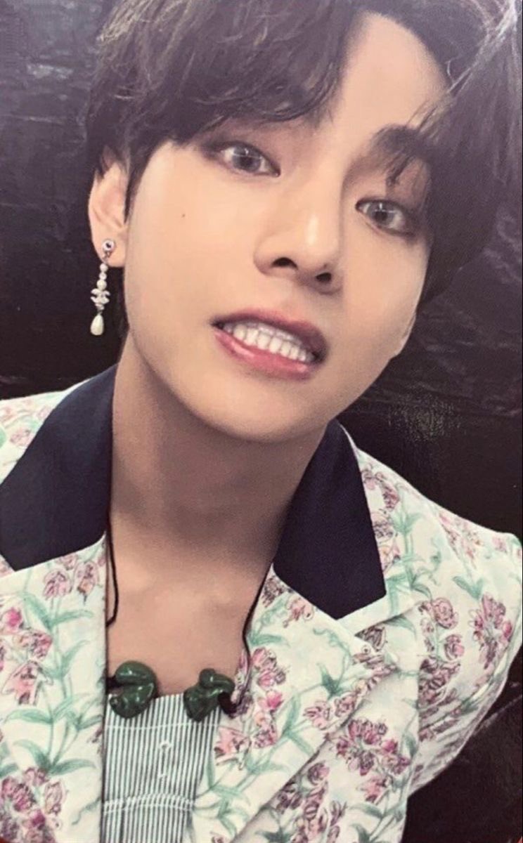 sirenjimins's tweet photo. taehyung photocards i would kill for — part one https://t.co/TVj41g3gaH