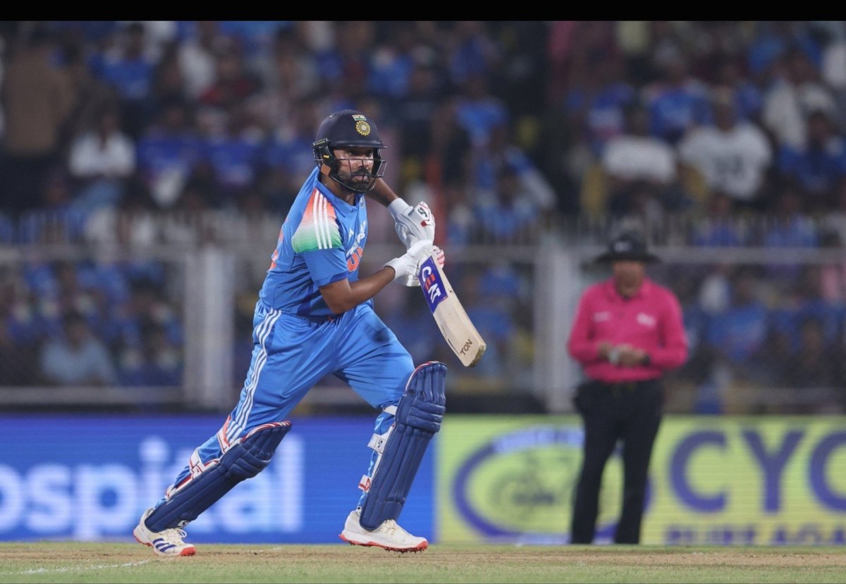 Kirketer02's tweet photo. Half Century  for  Rohit Sharma Against Westindies 
#Indvswi
@BCCI https://t.co/orO2dmoHBa
