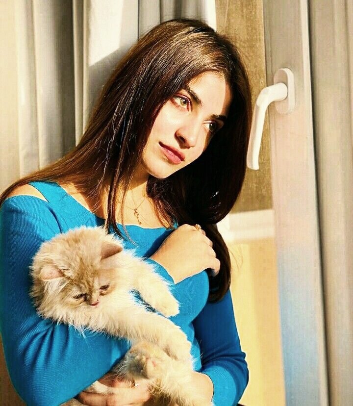 favsseditz's tweet photo. Her obsession with pets 🫶🏻 https://t.co/H9xj2AwoEH