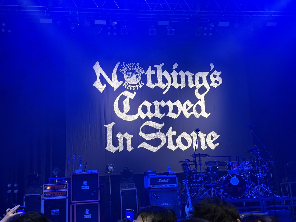 sumple_no0001's tweet photo. 本日はこちら!
今日も仕事で開演後到着になったけど、ドロスとナッシングスと両方楽しめてよかった〜!
ナッシングスのMCでまさかのフラッドも合わせた3マンの話も出て、「伝説の夜だと思ってるんだけど『伝説』はもう亮介の言葉になってるもんな。あちこちで言ってるから」って😂️
#NICS #HIH2026 https://t.co/UBtnBhjOY5