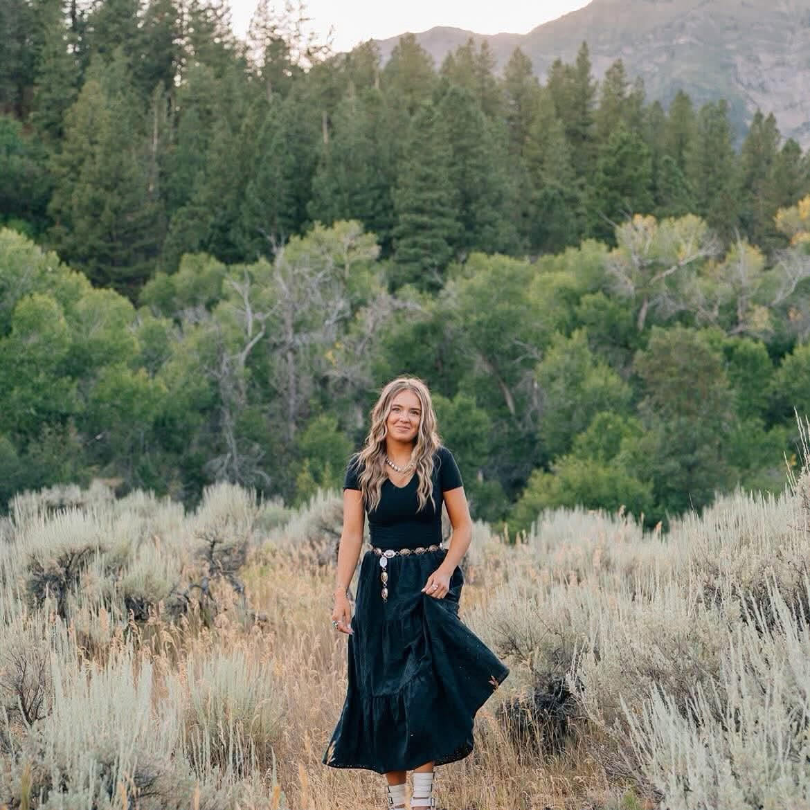 RiseZion777's tweet photo. Update on missionary Addison Worwood: Following brain surgeries, she is showing signs of hope by moving her arms and legs, though she remains in critical condition.
A community chain of fasting &amp; prayer has been called for her and all involved. Praying for miracles. 🙏 https://t.co/Pj2BdOk53S