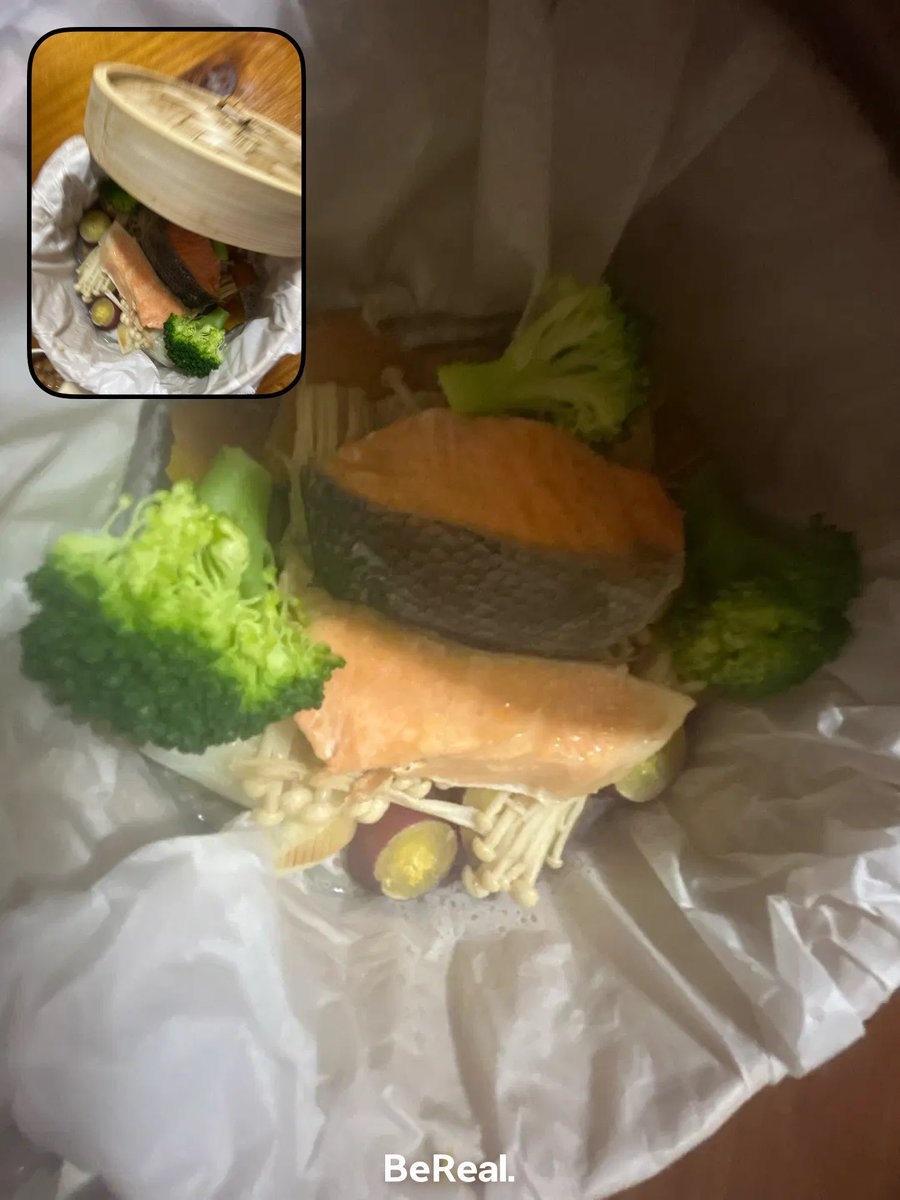 mi2_tu's tweet photo. 9.30（水）
カロリー高いけどほんとにバランスよく食べてるから褒めてほしいᐡ т · т ᐡ昼もほぼキャベツだし夜は自分でせいろつくったよ♩今日でダイエット1週間！テスト期間入るから筋トレ少なくなっちゃうけどがんばる https://t.co/DQ7gJ4c5Oo