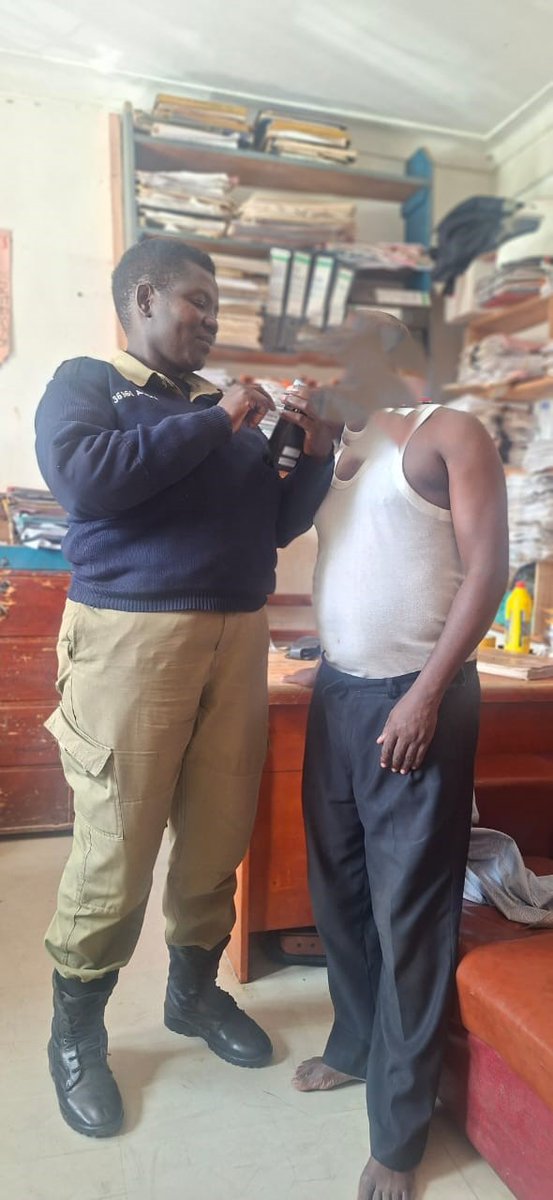 M_Kananura's tweet photo. Police in Mbarara are holding Twinomujuni Robert the driver of vehicle UAQ 578Q, a bus belonging to Ibabu Bus Company after he was intercepted at Biharwe Checkpoint and tested for alcohol.
The driver was subjected to a breathalyser test & found to have alcohol in his system. He was subsequently detained and is expected to be produced in court to face the relevant charges.
This serves as a reminder to all PSVs drivers that road safety checks are ongoing. All checkpoints are equipped with breathalysers and officers will conduct prompt alcohol tests on PSV drivers whenever there is suspicion that a driver is under the influence of alcohol.
Driving passengers while under the influence of alcohol puts many innocent lives at risk. Do not drink and drive. Your passengers' lives are in your hands.

Stay calm. Stay alert. Stay responsible.
@PoliceUg @mkituuma 

#ArriveAlive #TogendaKukkubo #RoadSafety