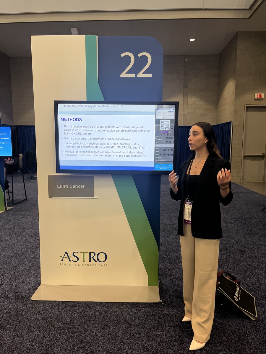 YaleCancer's tweet photo. Beatrice Katsnelson @YaleMed shares an analysis of 2,186 patients with non-small cell #lungcancer #NSCLC #ASTRO26, noting that KEAP1 and SMARCA4 tumor mutations predicted the development of bone mets. The findings suggest molecular profiling at diagnosis could identify high-risk patients and increase surveillance strategies. @HenryParkMD @ASTRO_org @OncoAlert @SmilowCancer @YaleRadOnc @VictorLeeYSM