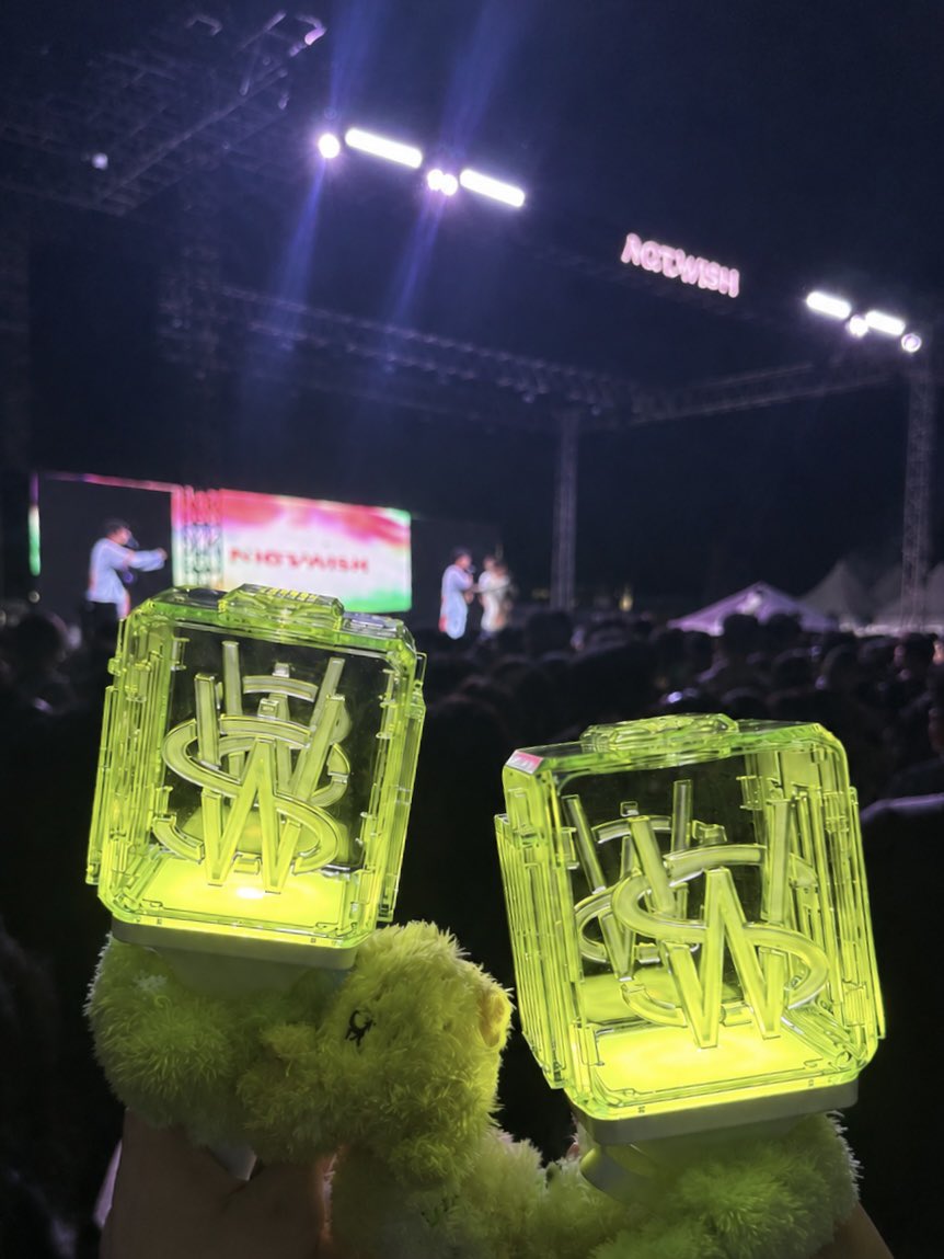 i_daeng2u's tweet photo. 대축 너무 너무 좋으미,,,,💕💕💕💕 https://t.co/aGwoLn8cFW