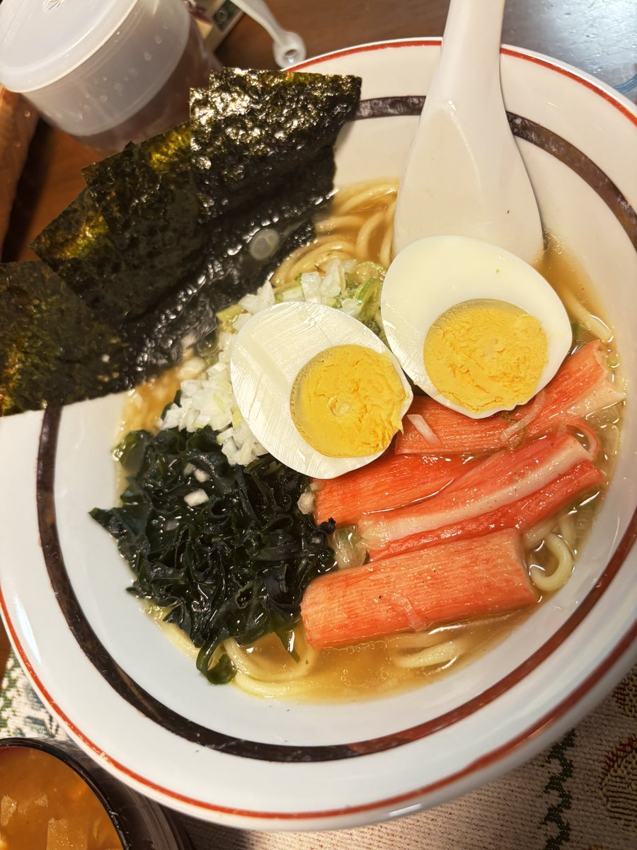fishermanv301's tweet photo. お疲れ様です🍵
本日の #おうちごはん は手作りラーメン🍜旨し( ﾟДﾟ)ｳﾏｰ https://t.co/E3rAEFamvy