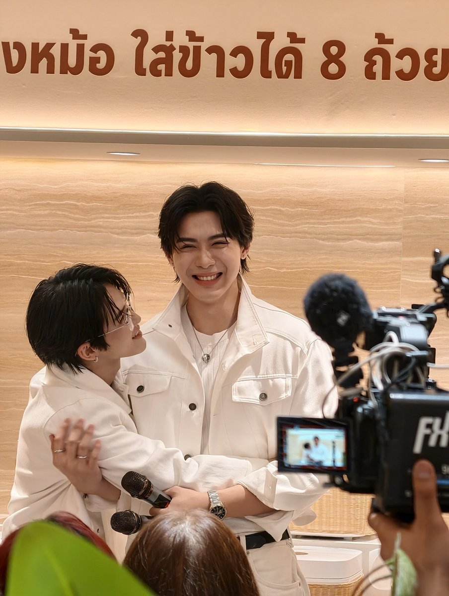 YonnyBKK's tweet photo. ขอบคุณทุกคนมากๆๆๆสำหรับการสนับสนุนกันนะคะ💕✨

ปลาต้มผักดองอร่อยไหมน้าา
แซ่บ เผ็ดถึงใจเหมือนพวกเขาเลยไหม555อร่อยจนติดใจเหมือนกันหรือเปล่า🔥

ไว้เจอกันใหม่ครั้งหน้านะคะ 🫶🏻💕

#YonnyxTOPTAPMINLEE #ToptapMinlee https://t.co/rEzyjz5b3R