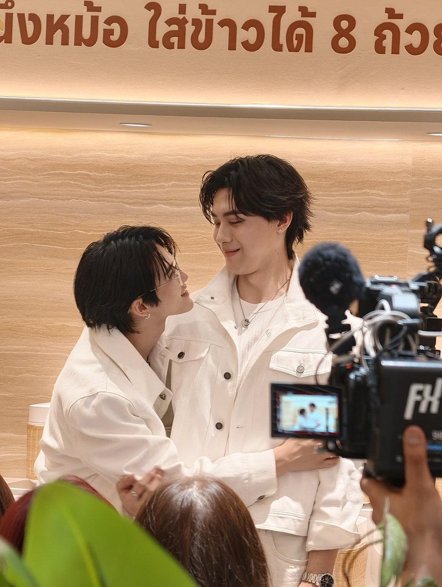 YonnyBKK's tweet photo. ขอบคุณทุกคนมากๆๆๆสำหรับการสนับสนุนกันนะคะ💕✨

ปลาต้มผักดองอร่อยไหมน้าา
แซ่บ เผ็ดถึงใจเหมือนพวกเขาเลยไหม555อร่อยจนติดใจเหมือนกันหรือเปล่า🔥

ไว้เจอกันใหม่ครั้งหน้านะคะ 🫶🏻💕

#YonnyxTOPTAPMINLEE #ToptapMinlee https://t.co/rEzyjz5b3R