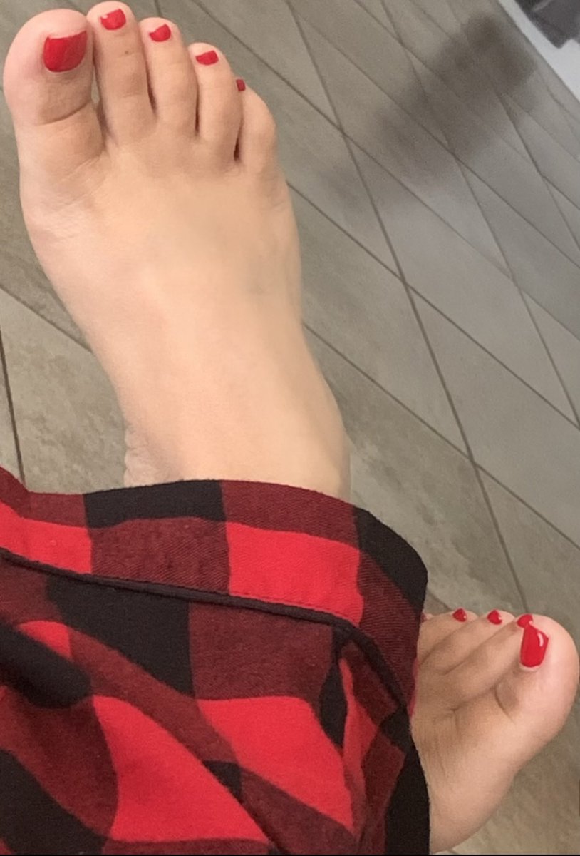 solepower01's tweet photo. Red is so energetic https://t.co/UrnrclU32M