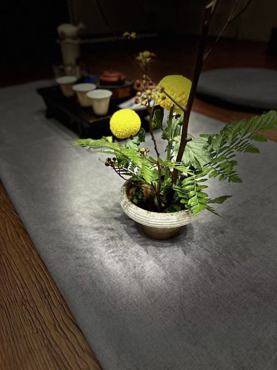 Marinedm9's tweet photo. Transforma una lata vacía en una maceta de plantas! Paso a paso fácil para decorar tu hogar con estilo y sin gastar mucho. https://t.co/ALyoP0PB86