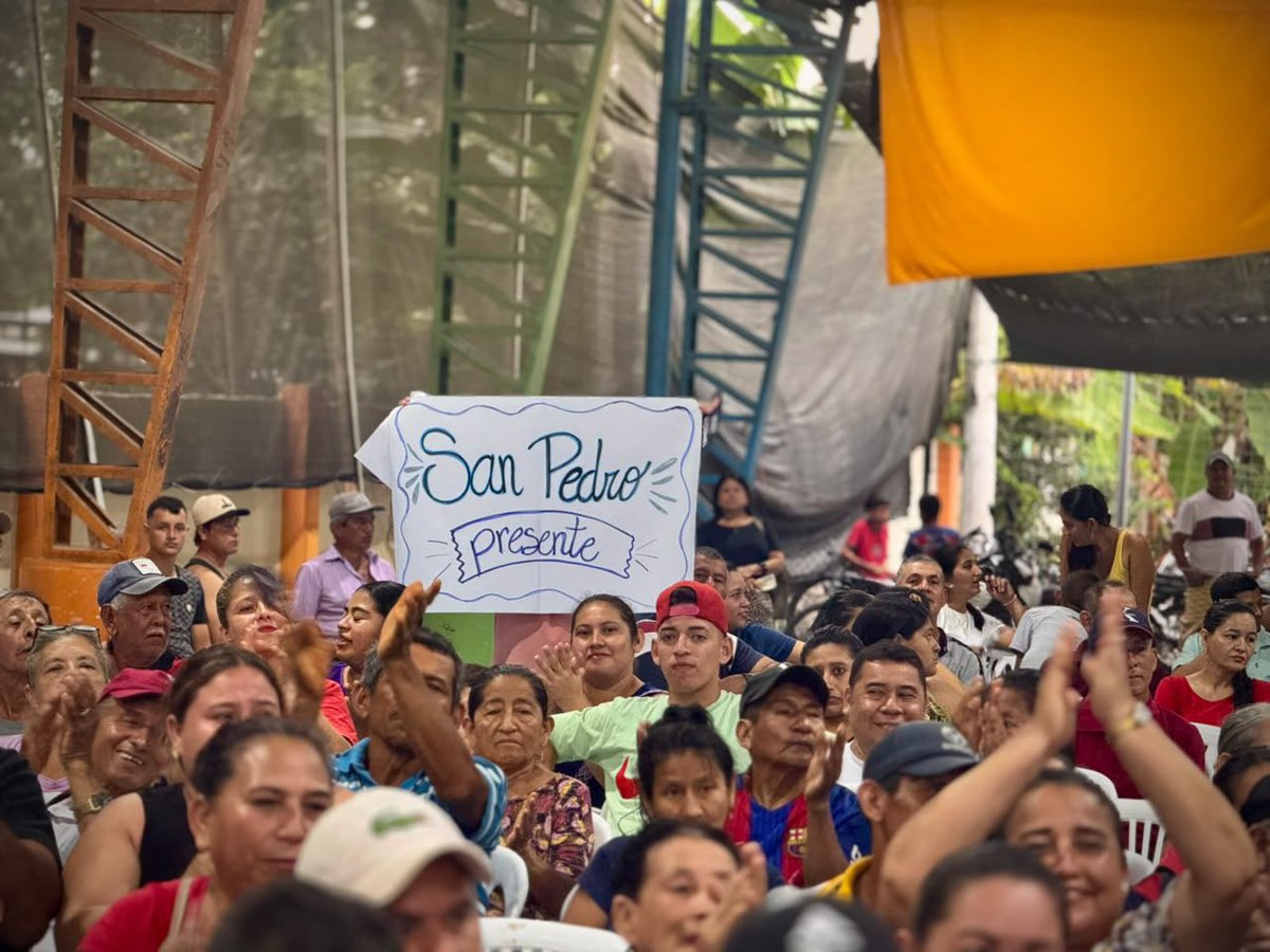 GoberManabi's tweet photo. La gobernadora de Manabí mantuvo una asamblea ciudadana en la comunidad Pachinche Medio, de Portoviejo, donde escuchó de manera directa las necesidades, inquietudes y propuestas de sus habitantes. https://t.co/SUkqkCc9P4