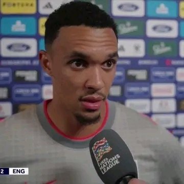 BallKnowDaily's tweet photo. 🚨 Trent Alexander-Arnold on being back with England: "It has been a 𝐥𝐨𝐧𝐠 𝐭𝐢𝐦𝐞, but I have always believed that I can play for the English national team." 🏴󠁧󠁢󠁥󠁮󠁧󠁿🔙 https://t.co/FEUrjHwFBC