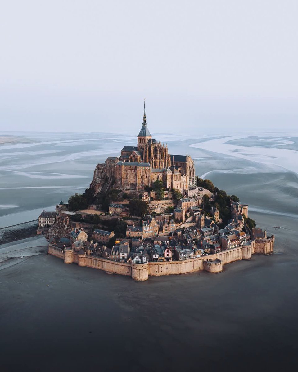 MozartCultures's tweet photo. Mont-Saint-Michel, Normandy, France https://t.co/36fZzEPTBU