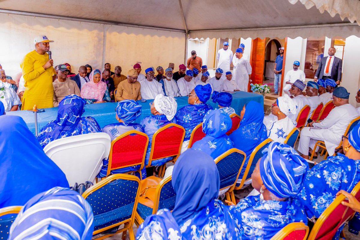 drobafemihamzat's tweet photo. In the course of our ongoing consultations, I visited the Jama’at Islamiyyah Society of Nigeria, where I met with Hajia Ramlat Okunola, Hajia Wonu Folami and other members of the community.

Our religious and civic institutions have long played an important role in the life of Lagos. Seeking their counsel is essential to building a future that works for everyone.

The Lagos PROMISE is about putting people first and building on the progress we have already made. With your support and partnership, we are committed to taking our dear state to even greater heights.