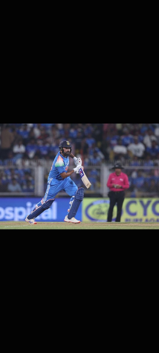 Kirketer02's tweet photo. Rohit Sharma becomes the first batter ever to complete 200 sixes in a single country in ODIs.

#rohitsharma https://t.co/3PgbPgb1MZ