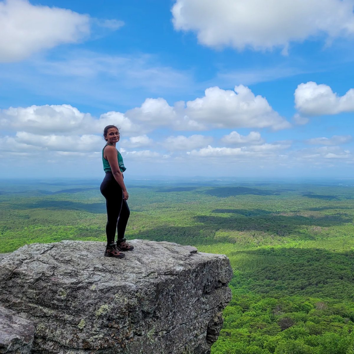 Jefferson_182's tweet photo. Happy Birthday @mpseuzy, ready for a lifetime of adventures with you 🥰 https://t.co/7yzBh7Lz7Z
