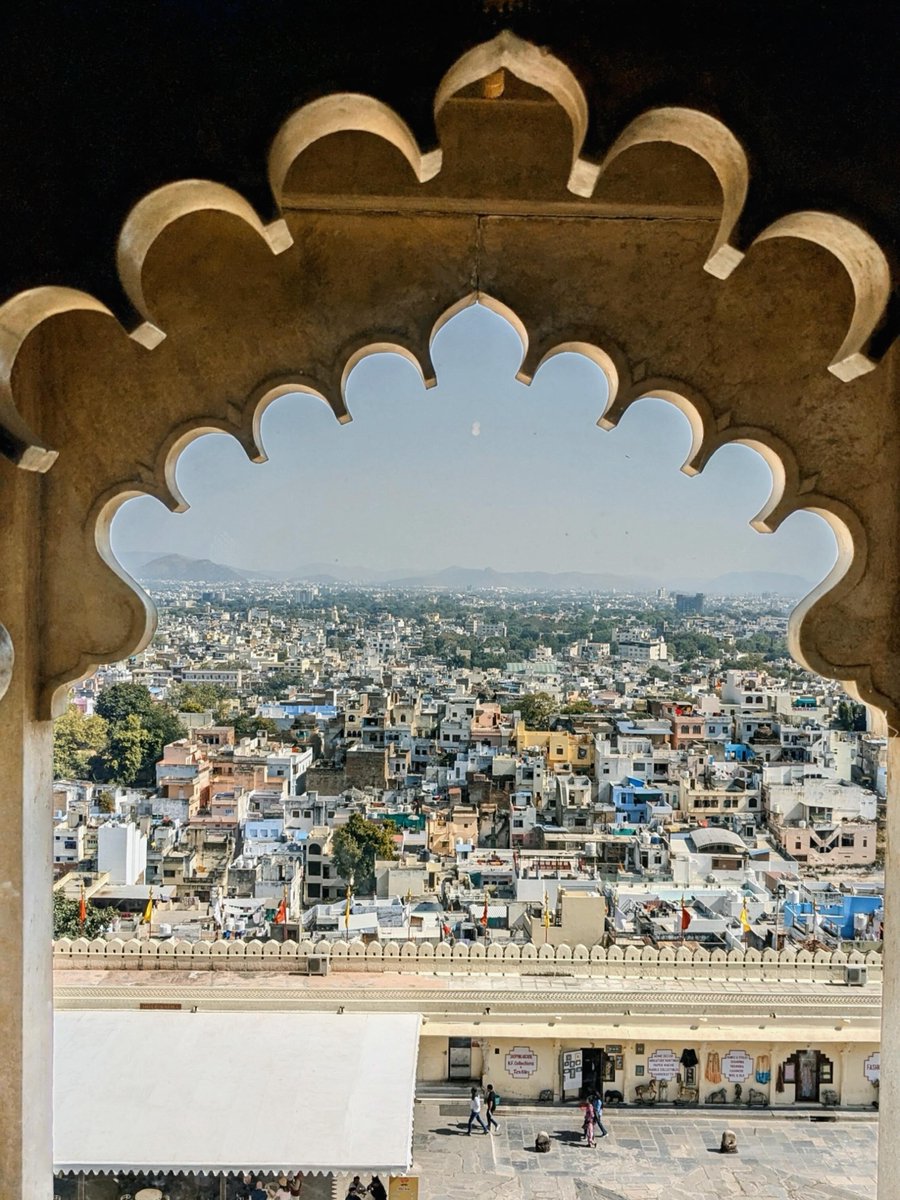 MajaP2000's tweet photo. Udaipur💙🧡 https://t.co/QJF1yBahwT