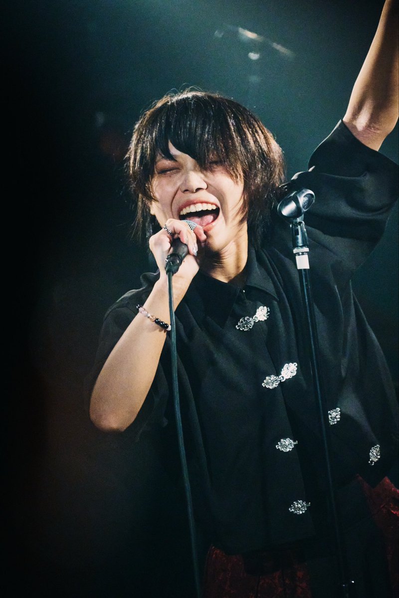 3_sansi_4's tweet photo. (今更ながら)9/10ツーマンのお写真達をインスタへいっぱい投稿しました📸
MIKAGEさん(@mikage_inblue )の撮影してくださったお写真、どれも素敵すぎて悩みに悩んで選びましたの……🤲
https://t.co/tLwTdeq24o

こちらのポストにも一部アップしますわ！
素敵な9月をありがとうございました🐔✨ https://t.co/3ggYSUEGtK